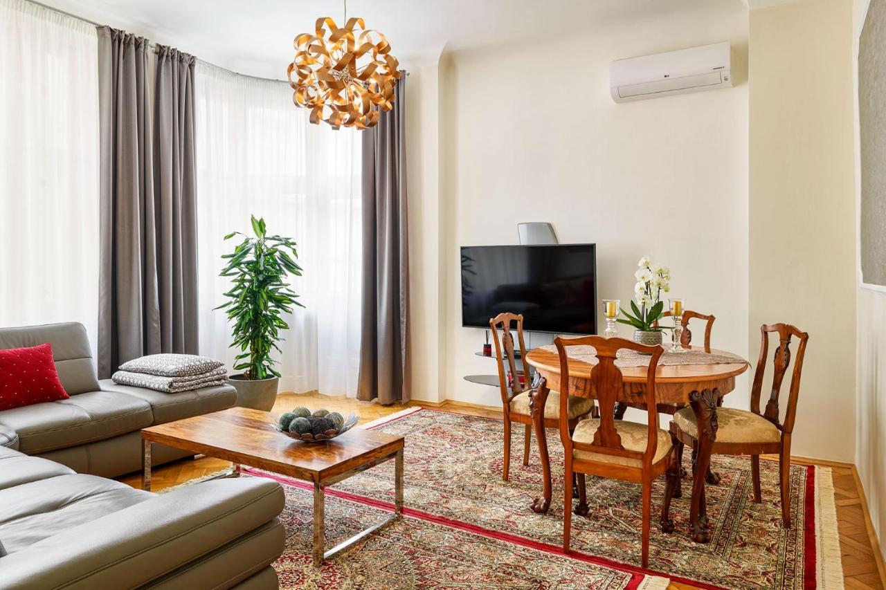 Pragueone Apartment,A/C,Terrace Exterior photo