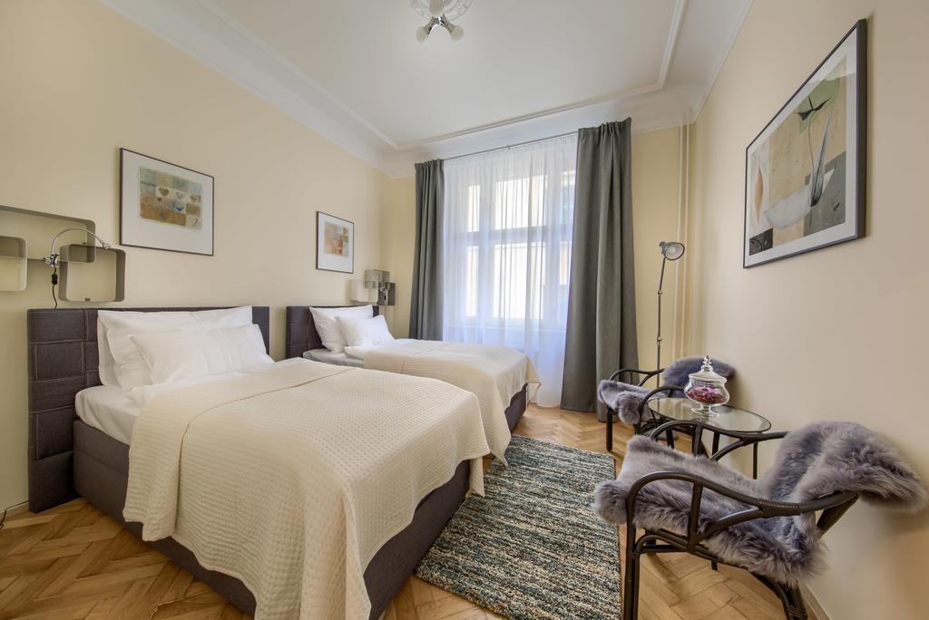 Pragueone Apartment,A/C,Terrace Exterior photo